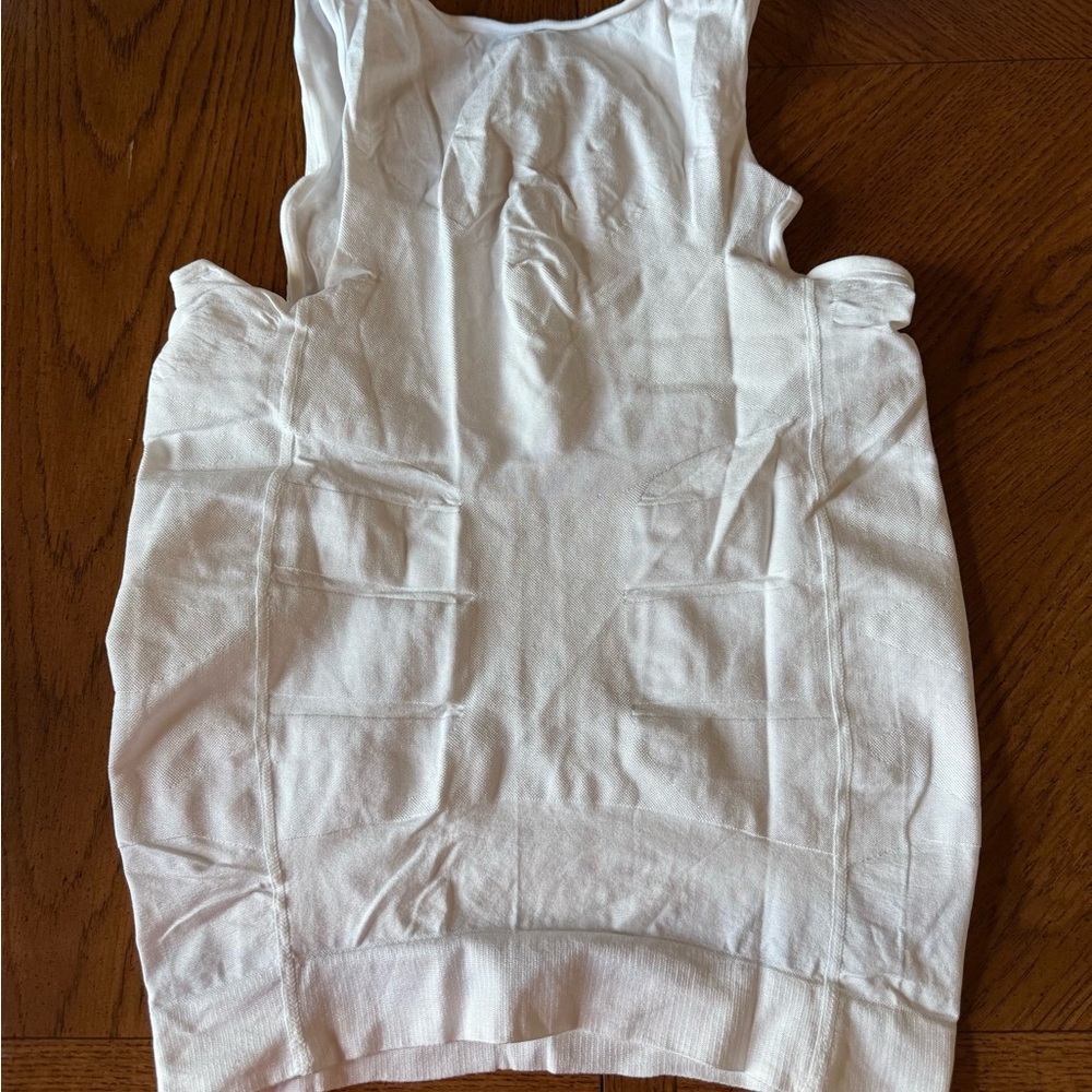 Men’s Compression Tank - Picture 4 of 4